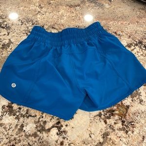 Blue lulu tracker shorts